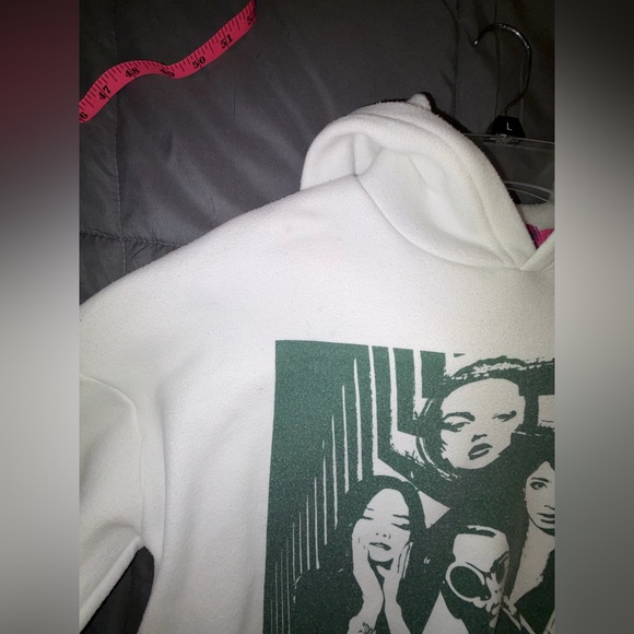 Edikted Graphic Hoodie Women’s Small White Streetwear Pullover Sweatshirt - Picture 7 of 7